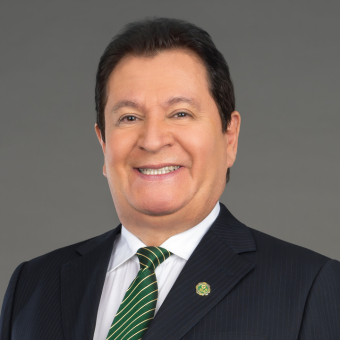 International President Fabrício Oliveira